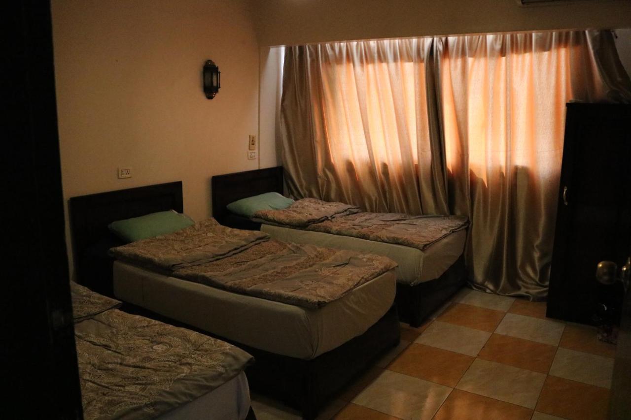 Wake Up! Cairo Hostel Екстериор снимка