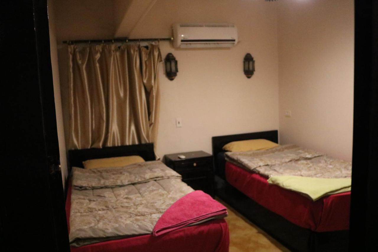 Wake Up! Cairo Hostel Екстериор снимка