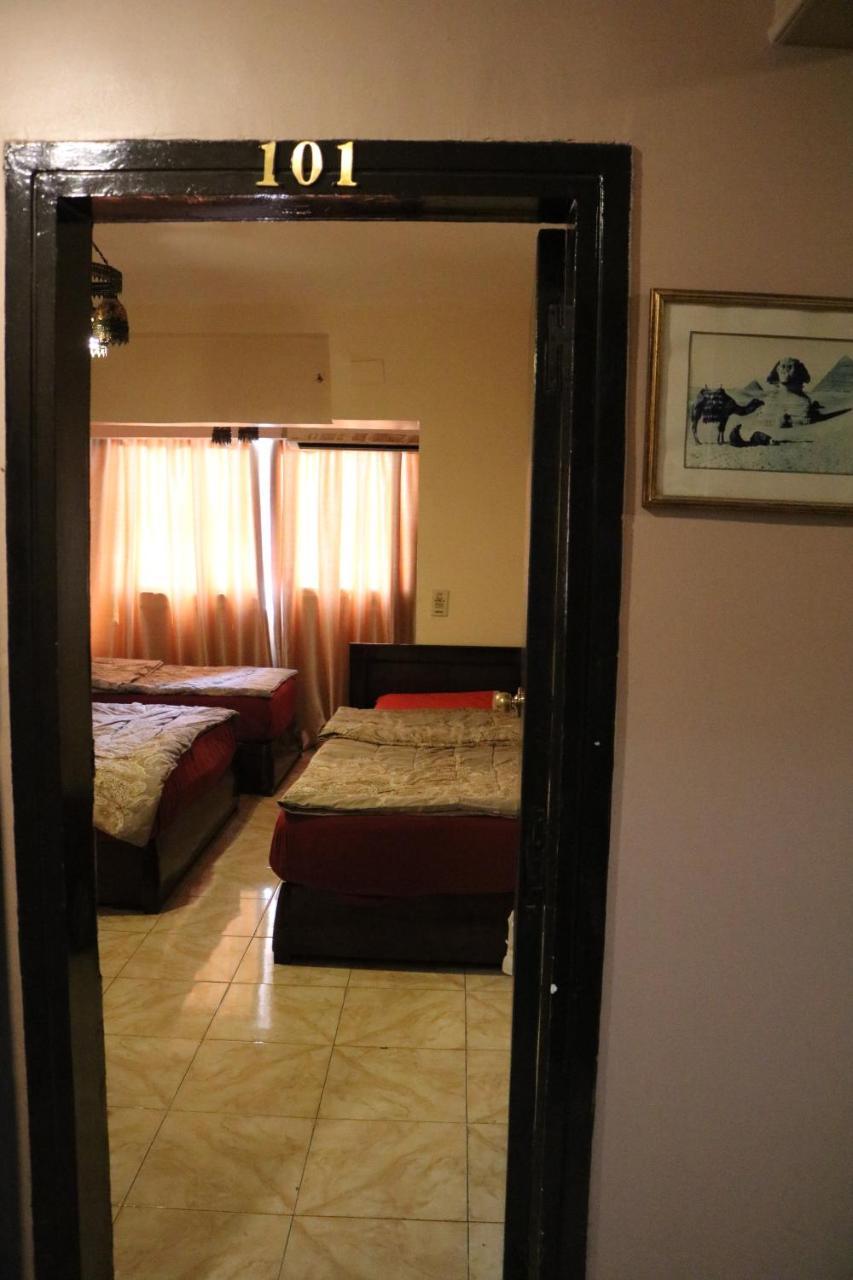 Wake Up! Cairo Hostel Екстериор снимка