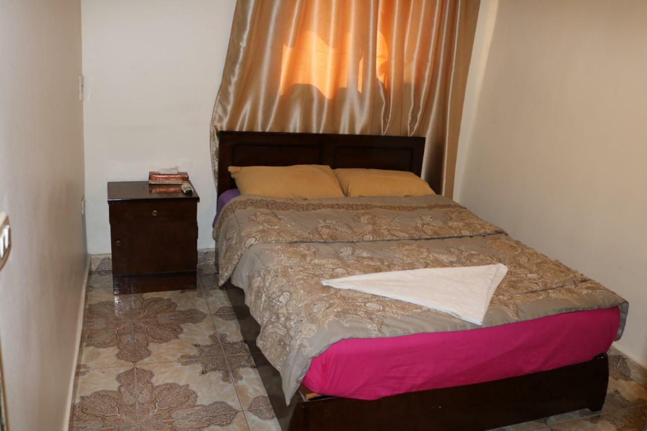 Wake Up! Cairo Hostel Екстериор снимка