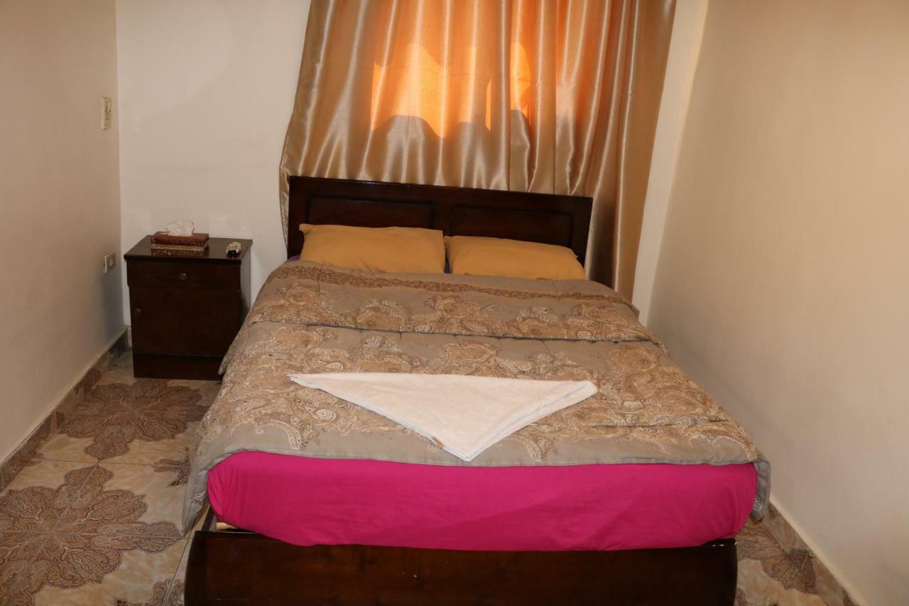 Wake Up! Cairo Hostel Екстериор снимка